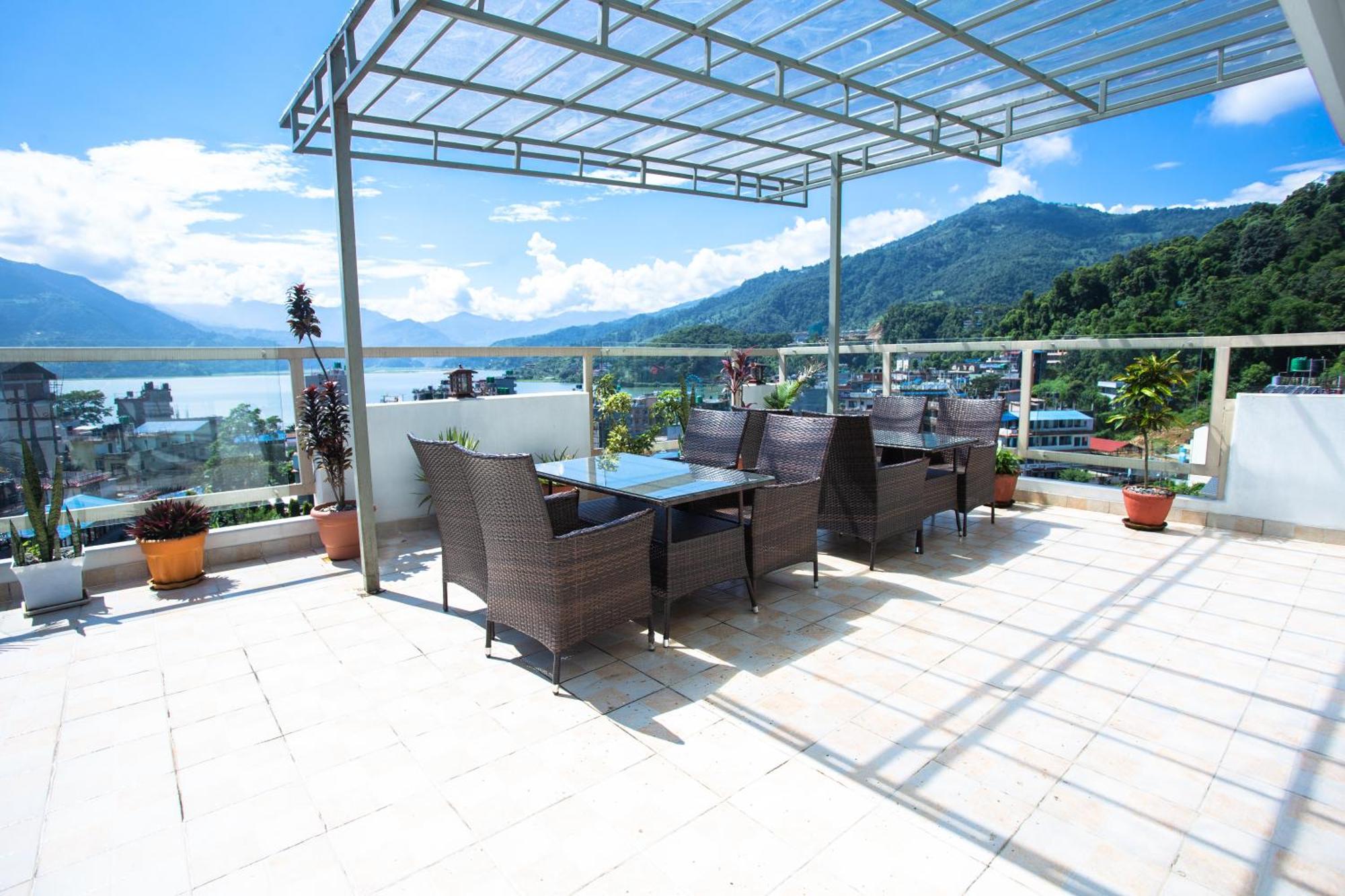 จอตารี บูทิก โฮเทล Hotel โพคารา ภายนอก รูปภาพ