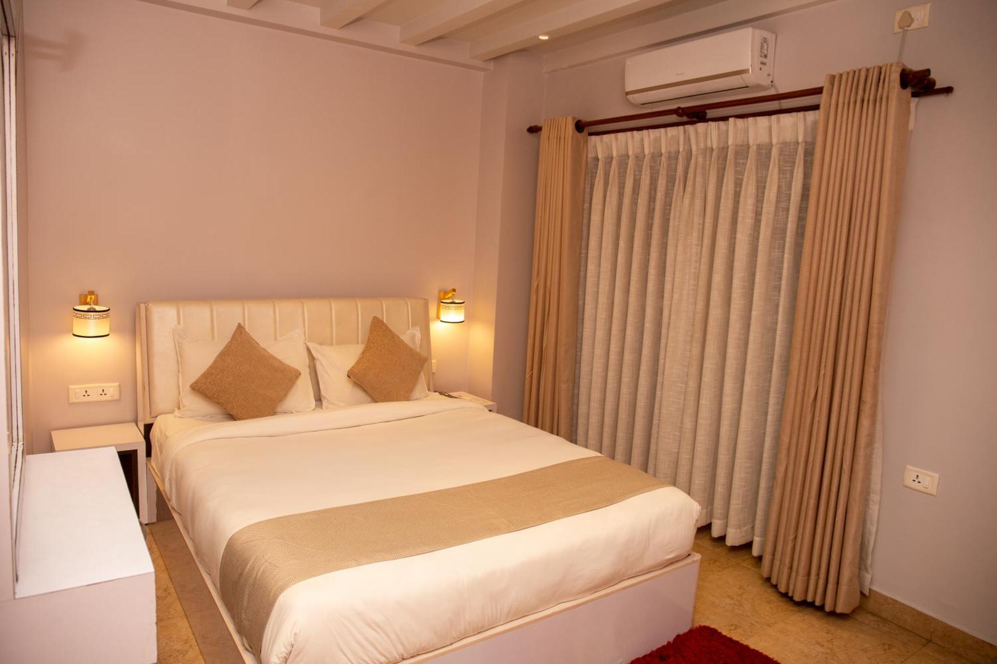 จอตารี บูทิก โฮเทล Hotel โพคารา ภายนอก รูปภาพ