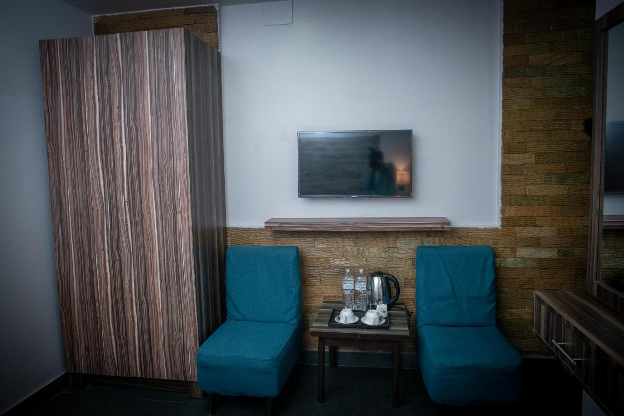 จอตารี บูทิก โฮเทล Hotel โพคารา ภายนอก รูปภาพ