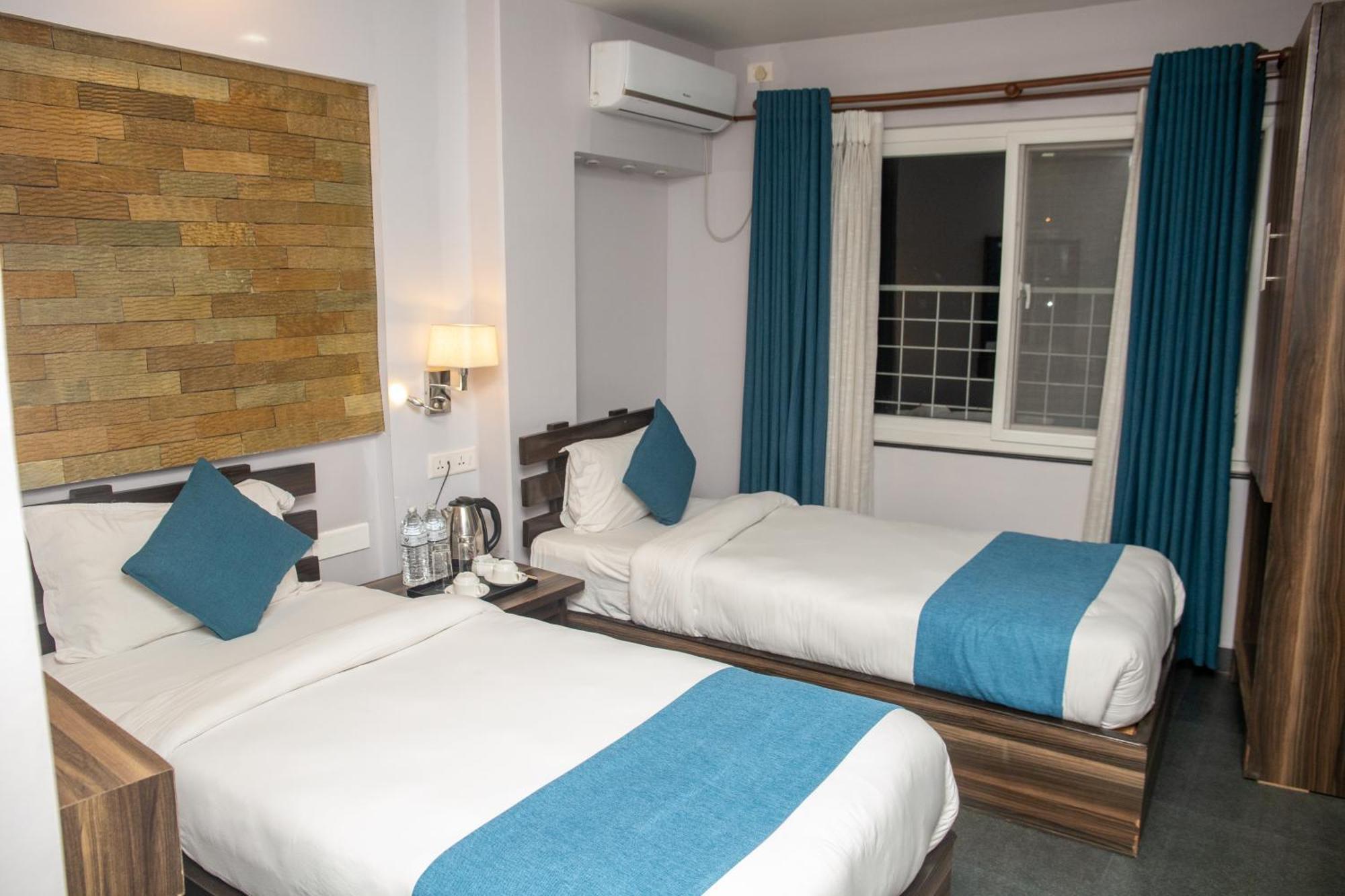 จอตารี บูทิก โฮเทล Hotel โพคารา ภายนอก รูปภาพ